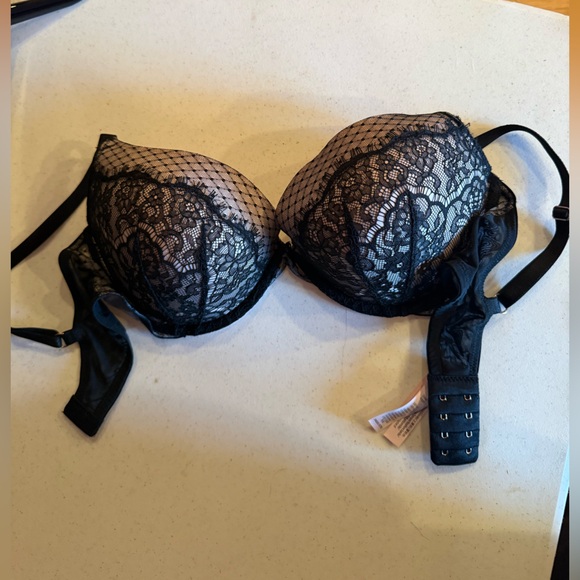 Victoria’s Secret Dream Angels Lace Push-Up Bra Black 34DD - Picture 2 of 4